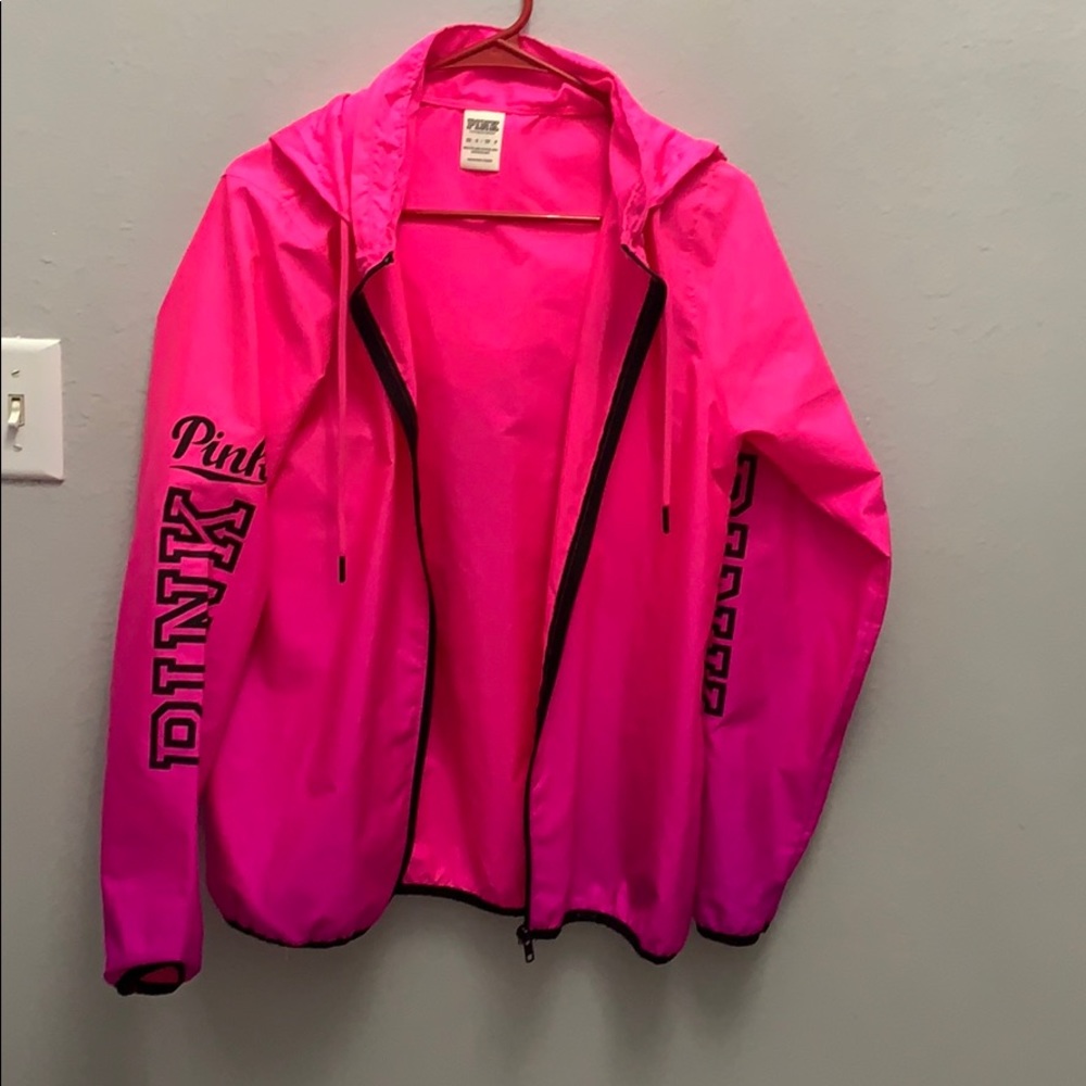 Windbreaker ❤️